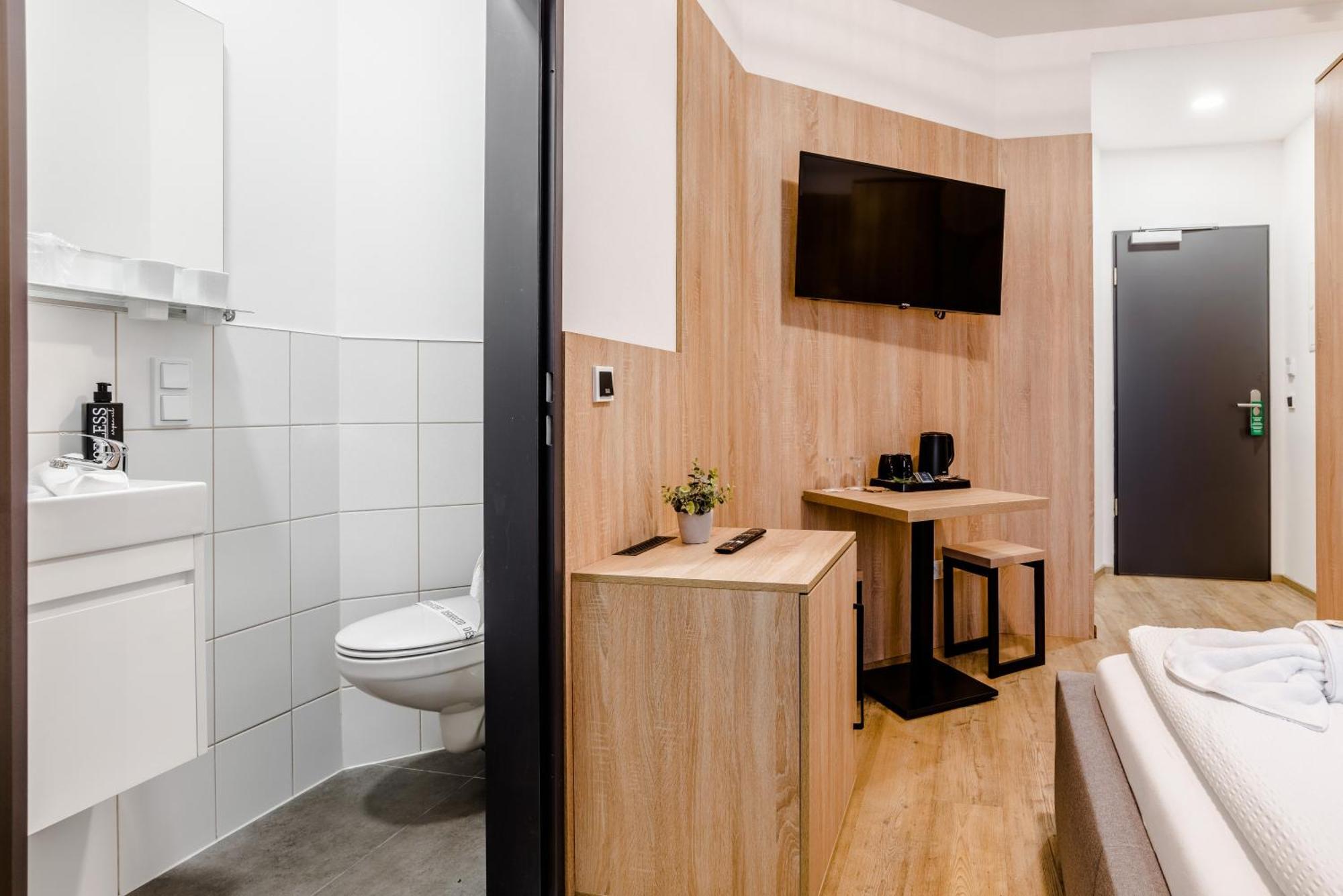 Hotel Montenegro Worms Ngoại thất bức ảnh